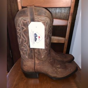 Mens Western Boots. Size 11. New, never worn with tag.